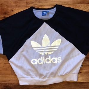 Adidas crewneck